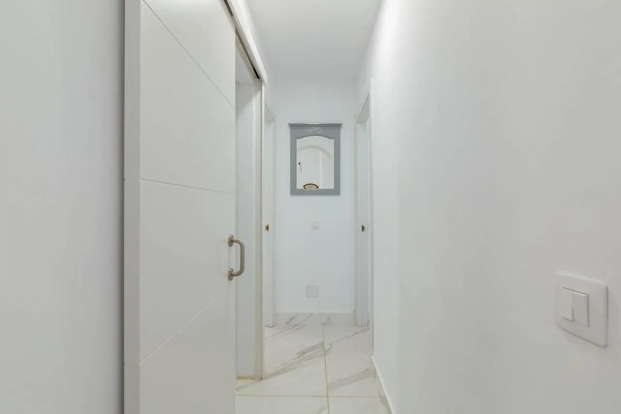 Canarian Holiday Home - Luxury Condo Near Yumbo San Bartolome de Tirajana