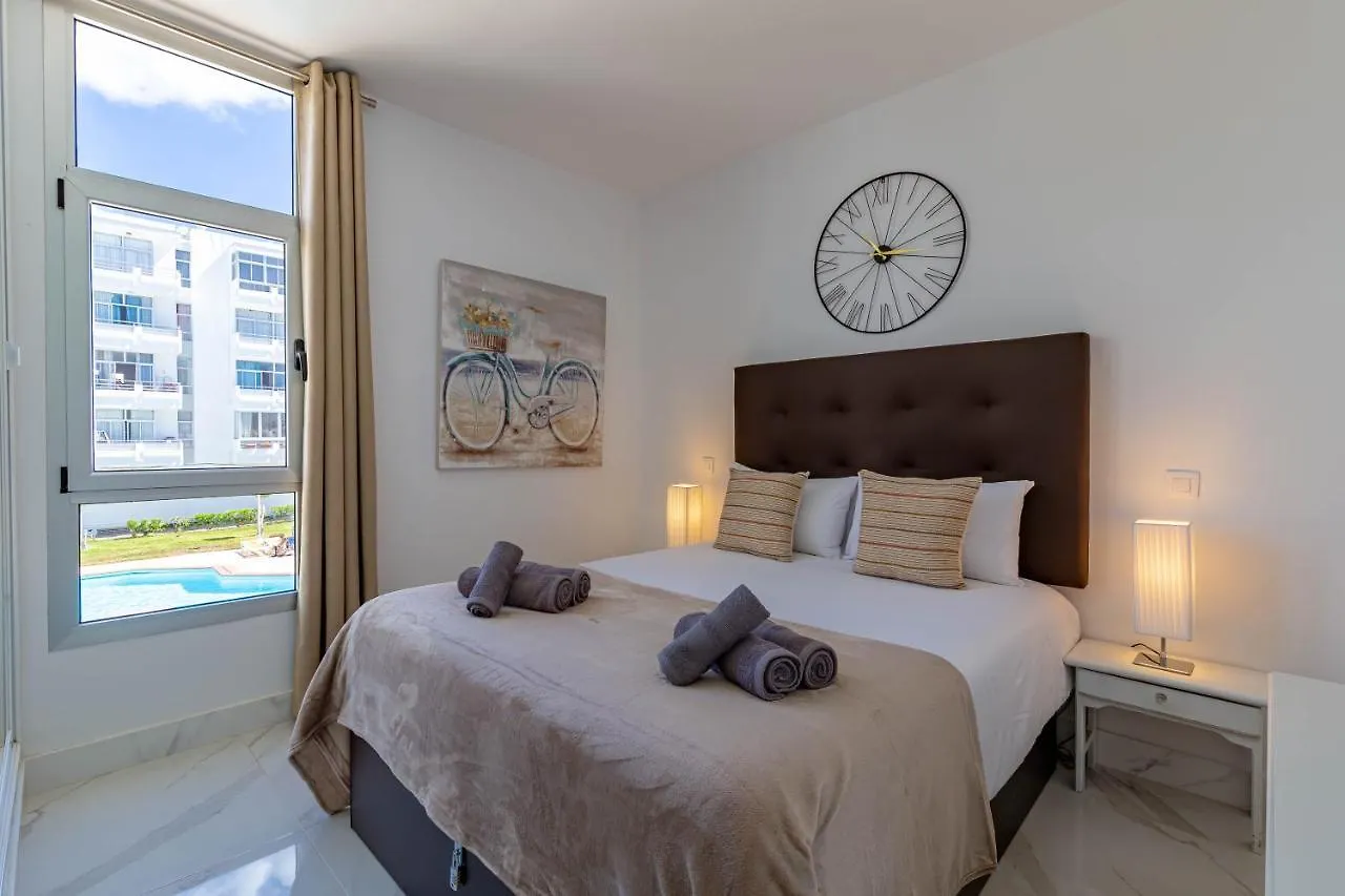 Apartment Canarian Holiday Home - Luxury Condo Near Yumbo San Bartolome de Tirajana  Spain